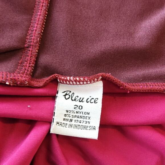 Bleu ice magenta and black Paisley one piece swimsuit with front bow - Picture 8 of 8